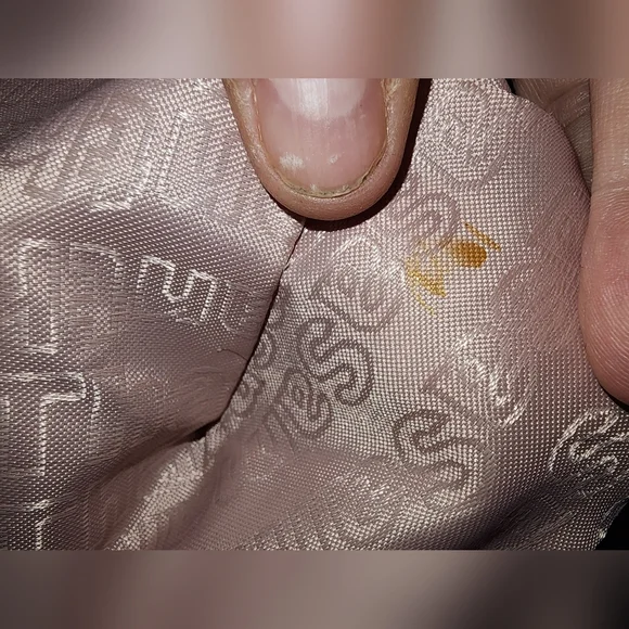 Excellent used condition samantha thavasa pink studded tote see pics for callout - Picture 12 of 12